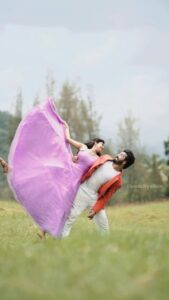 Akshaya Udayakumar Instagram - Do you guys remember our old trend !
@akshaya__udayakumar 🤍

VC: @cloudsbyvibin 

Costume : @queen_bee_suji 

Mua : for @abishek_udayakumar_ @sali_mk_makeupartist 

 for @akshaya__udayakumar 
  Mua : @minisha_makeup_artist_ 
  Hair : @shris_makeover_artistry_ 

Team : @ashif_ashfin

#dance #dancereels