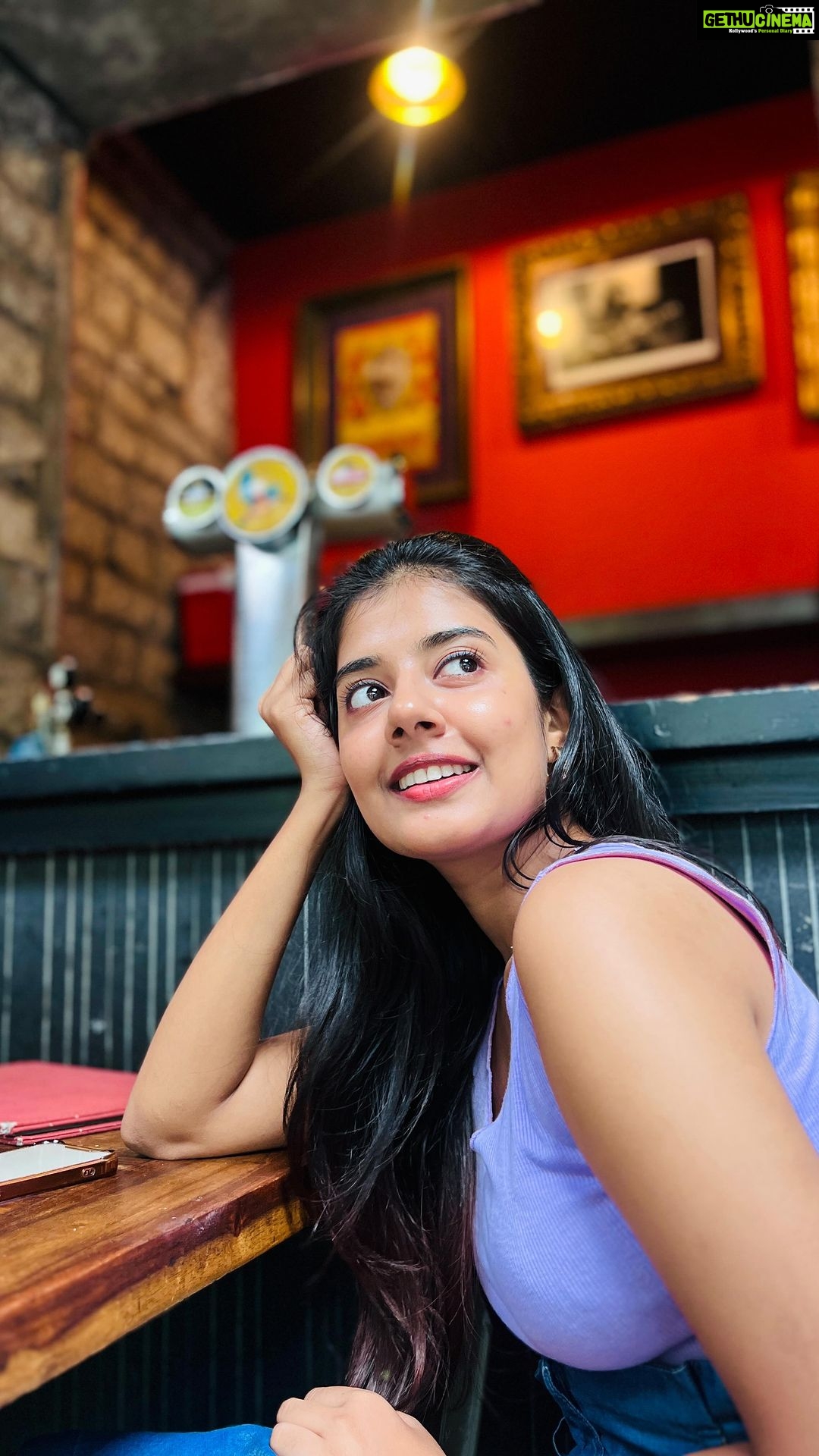 Akshaya Udayakumar - 404.3K Likes - Hayuoda ๐๐ฆ
Vc : @abishek_udayakumar_