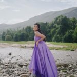 Akshaya Udayakumar Instagram - Made you look💜🦋 Pc : @cloudsbyvibin Grading : @grades.by.jawhar Mua : @minisha_makeup_artist_ Hairstylist: @shris_makeover_artistry_ Costume : @queen_bee_suji