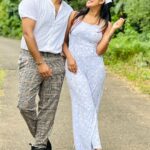 Akshaya Udayakumar Instagram - #NeelaNilave 😍 💕 @abishek_udayakumar_ VC: achan 😘 @udayakumar5259 @shanenigam786 @mahima_nambiar @samcsmusic @saregamamalayalam @weekendblockbusters #rdx #love #onam2023 #kerala #onam