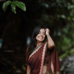Akshaya Udayakumar Instagram - மண் மீது சொர்க்கம் வந்து… பெண்ணாக ஆனதே…🥀 Pc : @cloudsbyvibin