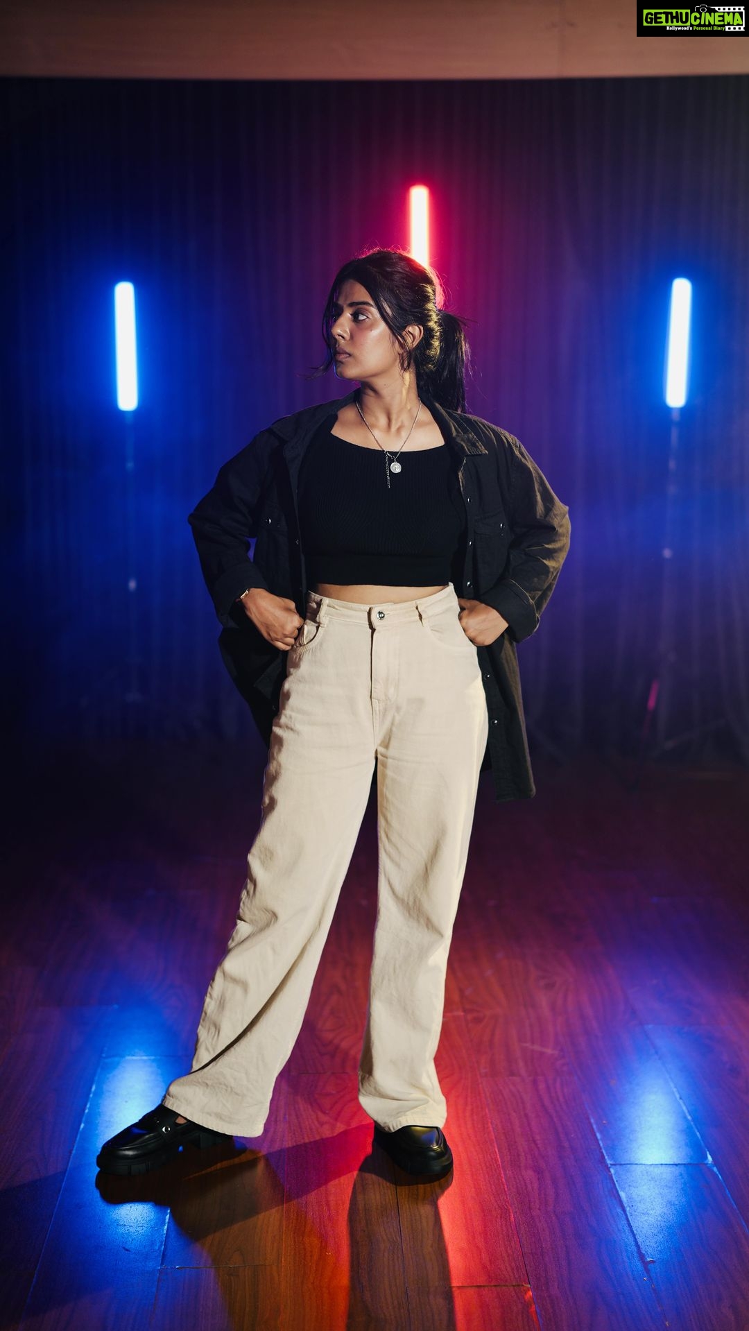 Akshaya Udayakumar - 124.1K Likes - I really cant resist to not dance to this beats โค๏ธโ๐ฅ
But posting this for @abishek_udayakumar_ @thatdevilkunju โค๏ธโ๐ฅ
Vc : @cloudsbyvibin โค๏ธโ๐ฅ
