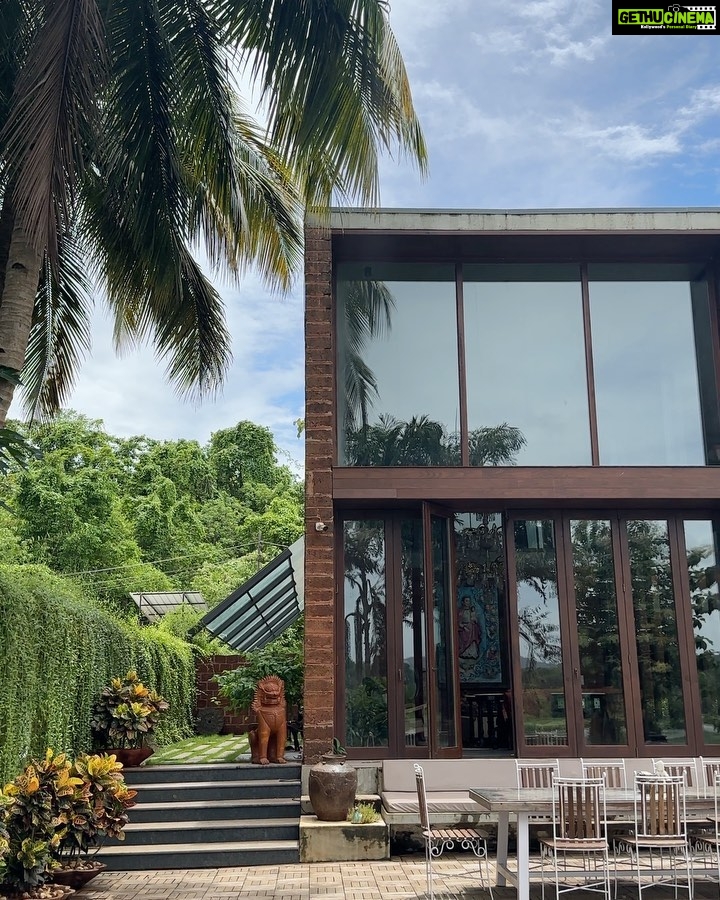 Alaya F Instagram - Image dump of the last 4 days at the most beautiful property, The Glass Villa by @theprojectcafegoa 🥰