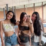 Alaya F Instagram - Image dump of the last 4 days at the most beautiful property, The Glass Villa by @theprojectcafegoa 🥰