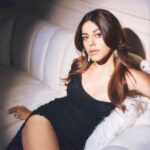 Alaya F Instagram - 🫶🏻🫶🏻🫶🏻 Make up by @divyashetty_ Hair by @bhavyaarora Styled by : @mohitrai with @shubhi.kumar Photographed by @tejasnerurkarr Outfit : @alamourthelabel Fine jewellery : @mahesh_notandass