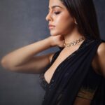Alaya F Instagram - 🖤✨🖤✨🖤 Photographs by @trishasarang Styled by @mohitrai with @tarangagarwalofficial @shubhi.kumar Hair & make up by @mehakoberoi Outfit : @manishmalhotra05 @manishmalhotraworld Accessories : @diamantinafinejewels