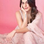 Alaya F Instagram - Adding just a little more pink to your feed 💖🌸 Photographer @tejasnerurkarr Styled by : @mohitrai with @shubhi.kumar Make up by @divyashetty_ Hair by @bhavyaarora Outfit and jewellery @anitadongre Heels: @aprajitatoorofficial