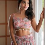 Alekhya Harika Instagram - Right 👉🏻 oh… left 👈🏻 ohh… Outfit : @pari.designers_ 📸 @teamartviewworks