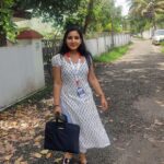 Alphy Panjikaran Instagram - Office Time 🙄😎🥳 Waiting for a cab 🚙 #office #infopark #kochi #softwareengineer #goingoffice #noworkfromhome #weekday #picoftheday #explore #love #yourlife #happiness #instagram #instagood #instadaily #professional #workfromoffice #artist #white #lol #women #life Infopark,Kakanad