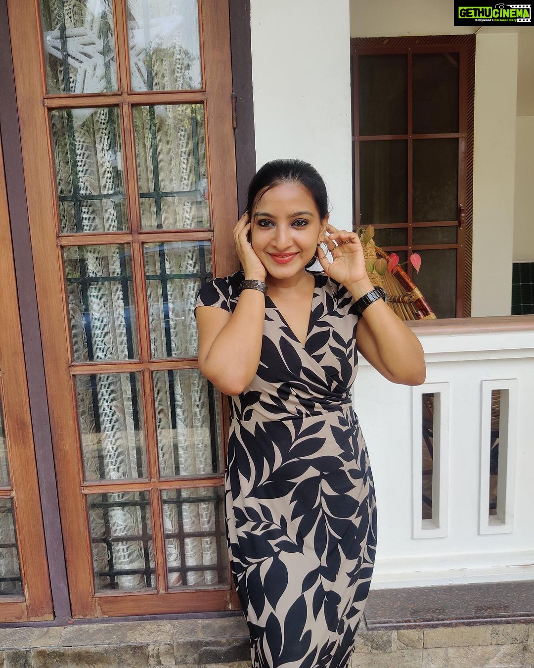 Alphy Panjikaran Instagram - Weekend special 🥳❤️ #sunday #funday #weekend #picoftheday #happy #life #enjoy #instagram #love #yourlife #instagood #instadaily #explore #withfriends #likefamily #kochi #kochidiaries Panampilly Nagar