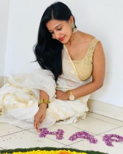 Alphy Panjikaran Instagram - Onam special 🌼❤️

#onam #happiness #onamvibes #love #peace #withfriends #celebration #malayalee #kerala #instagram