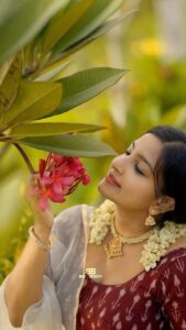 Alphy Panjikaran Instagram - 🌼🌼 Dop @bigil.benoy Ornaments @alameen_fashion_jewels #onam #shoot #insta #instagram #trendingreels #instadaily #onamspecial #alphypanjikaran