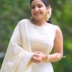 Alphy Panjikaran Instagram - 🦋🌸🌼🦋 @_arya_jithins_makeover @elzassignature @3leaf_photography @alameen_fashion_jewels #onam #kerala #happy #onamspecial #reels #reelsinstagram #trending #instagram