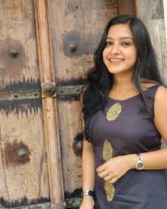 Alphy Panjikaran Instagram - Sunday Funday🖤🐝
@an._____u 📸

#picoftheday #happy #sunday #funday #instagram #photoshoot #friends #likefamily #explore #roaming #instagood #instadaily #reels #love #peace #loveyourlife #lol #kochi #kochidiaries #black #blacklove #weekend #special