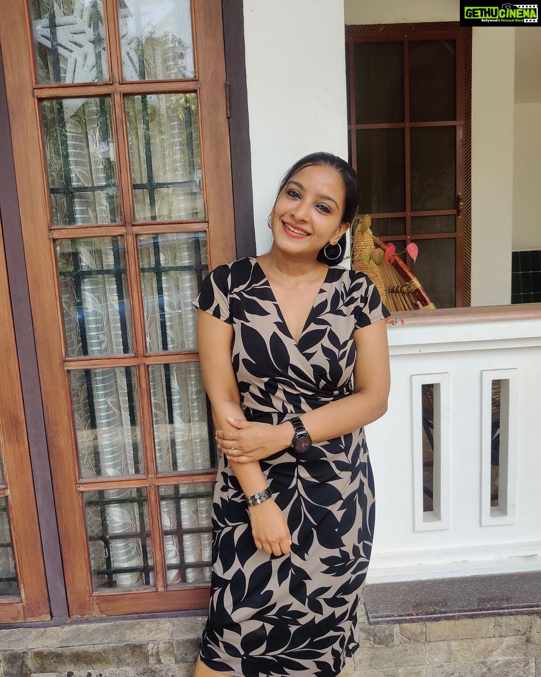 Alphy Panjikaran Instagram - Weekend special 🥳❤️ #sunday #funday #weekend #picoftheday #happy #life #enjoy #instagram #love #yourlife #instagood #instadaily #explore #withfriends #likefamily #kochi #kochidiaries Panampilly Nagar