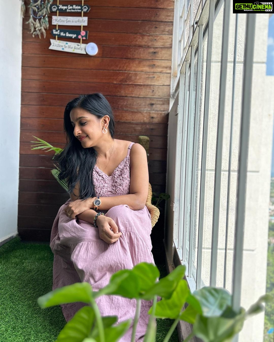Alphy Panjikaran Instagram - Life is too short so enjoy every moment in your style🤗 PC: @sreez_clickz #travel #weekend #special #tired #happy #withfriends #chennai #travelphotography Chennai, India