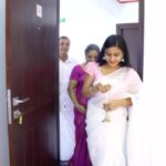 Alphy Panjikaran Instagram - Happiness❤️❤️ Thanku for this video @lal_weddings 📸 #happiness #new #home #flat #kochi #life #newbeginning #peace #selflove #loveyourlife #thankugod #thankuparents #instagram #reels Kakkanad, India