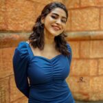 Ameya Mathew Instagram - ഒരു പുഞ്ചിരിയിൽ നിന്നാണ് സമാധാനം ആരംഭിക്കുന്നത്... അതുകൊണ്ട് പുഞ്ചിരിക്കാൻ മറക്കല്ലേ Guysssss !😬😋🤓🫢💃 . 📸 @robin_fotografia 💄 @soniyamakeoverstudio 📍 @kalpadiyil Trivandrum, India