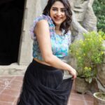 Ameya Mathew Instagram - പമ്പരം കണക്കിന് കറങ്ങി കറങ്ങി ഞാൻ…😵‍💫😟😬🙊💃 . 📸 @robin_fotografia 💄 @soniyamakeoverstudio 📍 @kalpadiyil Trivandrum, India
