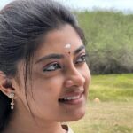 Ammu Abhirami Instagram – Being ஜகதாம்பாள் ❤️
Loving ஜகதாம்பாள்❤️
Living ஜகதாம்பாள்❤️
Pc: @pari_irap Director aiya✨ Thiruvannamalai.