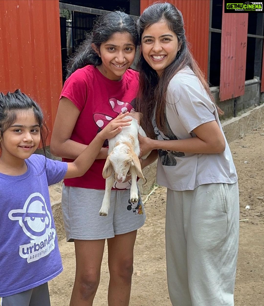 Amritha Aiyer Instagram - The air , the peace , good food and with my people around is the best feeling ever. Thanks to @holidayvalleyfarmlandandresort @holidayvalley_resorts who made my vacation so special. I must tell you , to those who live in the city and feel you need some peace for some days then this is the best place ever !!
