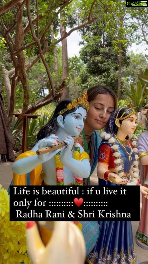 Anagha Bhosale Instagram - Please spread this Krishna consciousness movement to as many souls as possible & be happy!!! pl start your spiritual journeys & experience true happiness, it’s magical & only gives u blessings…. Please start chanting Hare Krishna mahamantra everyone ♥️🥹🦚 #harekrishnaharekrishnakrishnakrishnahareharehareramahareramaramaramaharehare