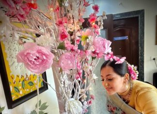 Anagha Bhosale Instagram - Happy Ganesh Chaturthi 2023 Bappa is the lord of new beginnings & auspiciousness let’s pray that all the obstacles which are present in our Krishna Bhakti /services may get destroyed & we continue to serve Hari & Radha Rani with all our hearts #hkrr #bappa2023 #family
