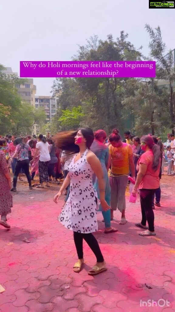 Anaika Soti Instagram - Holi evenings always felt like post zombie apocalypse scenes. Do you relate too? #holi #relationship #relatable #trending #viral