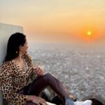Anaika Soti Instagram - Sunsets are proof that......screw the caption....please go see my NEW VIDEO ON YT...LINK IS IN MY BIO...and don't forget to SUBSCRIBE 😍😂😂