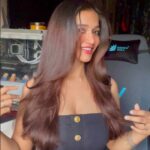 Anaika Soti Instagram – A quick hair styling routine before i head out

Products used- 
Serum- Kerastase 
Heat protectant- Olaplex no.7 bonding oil 
 :)

#beautyvideo #lifestyle #hair #blowout #fashion #trending #makeup #beautyreels #viralreels