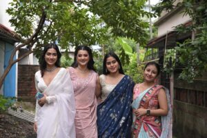 Anamika Chakraborty Instagram - No one can replace you guys! No one! 
Thank you for making our day so special , each one of you! My friends ,  my family! Love you all! ❤️ 

@anujakarmakar @jagritisingh21 @supriya_vii @ravishaw13 @pratapud