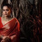 Ananya Instagram - Every woman has a bit of red in her personality. We just gotta bring it out. Photography:@avinashchoochiphotography styling: @rashmimuraleedharan Jewellery: @akshayagold_palakkad Hair&makeup: @brahma_hairandmakeup Saree: @label.tamara Blouse: @saanvi_designs_ Location: @kondai_lip_resort Retouch: @suveeshgraphiccyanide #instagram #instagood #love #like #follow #photography #photooftheday #instadaily #fashion #instalike #beautiful #smile #nature #style #life #myself #india #likeforfollow #lnstapost #trending #explore