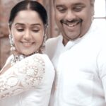Ananya Instagram - Am soooo glad to be a part of this beautiful project with beautiful @ananyahere…. Thanking u a lot brooooo @ishaandev_official for this amazing video Thanku @ameensabil who always there with me to bring the best (Enne sahichanelum) 😂😂 Oru callil oodivannu costume side and styling @imjoboyaugustine oke set aaku thannu ellam adipoli aaki sply his part (the makeup) super aakiya ente koode epolum ulla ente brooo 😘😘😘 my @vikas.vks.makeupartist , shoot cheyan veedu thanne vittu thanna @asha_sharath_official chechikum 😘😘😘 othiri sneham,,,,,