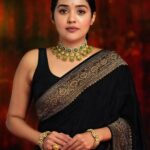 Ananya Instagram - 🖤❤️🧿 Stylist: @sabarinathk_ Saree: @milandesignkochi Jewellery: @meralda.jewels Mu: @abilashchickumakeupartist 📸: @jeo_jomey Studio: @maxxocreative