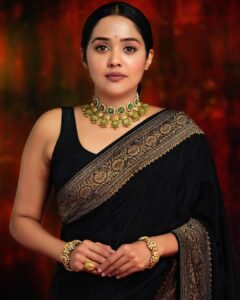 Ananya Instagram - 🖤❤️🧿
Stylist: @sabarinathk_ 
Saree: @milandesignkochi 
Jewellery: @meralda.jewels
Mu: @abilashchickumakeupartist 
📸: @jeo_jomey 
Studio: @maxxocreative