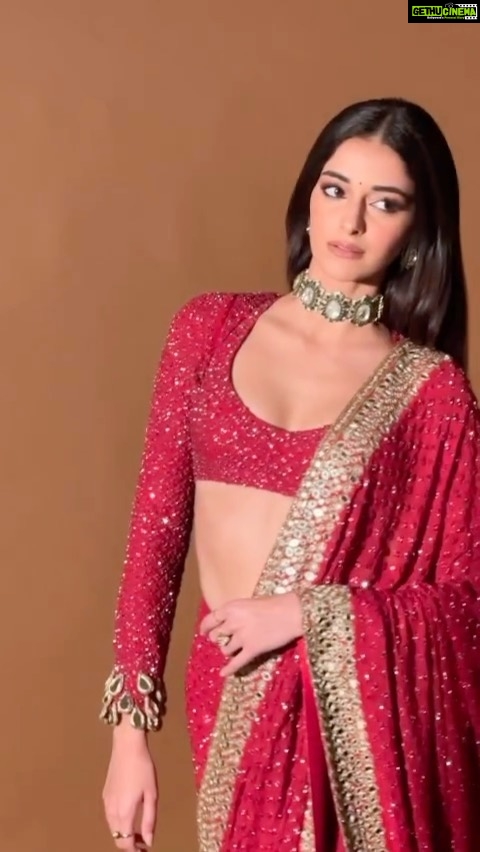 Ananya Panday Instagram - Happy times and celebrations ❤️❤️❤️🥳🥳 and the perfect song! @jackkybhagnani @jjustmusicofficial @akshaykumar @parineetichopra