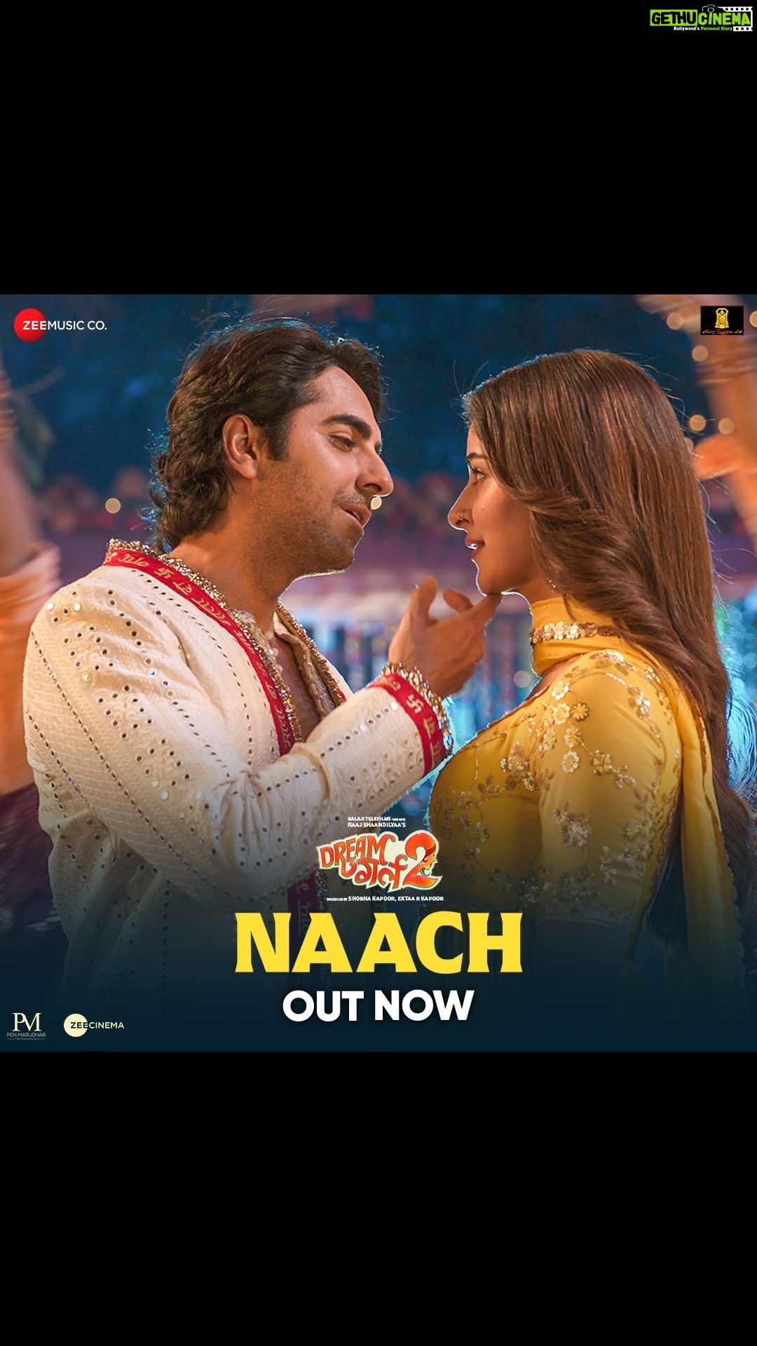 Ananya Panday Instagram - Aaj gully apni dance floor hai! Toh #Naach 😎 Song Out Now. #25AugustHogaMast #DreamGirl2 in Cinemas on 25th August. @ayushmannk @ananyapanday @ektarkapoor @writerraj @shobha9168 @balajimotionpictures @gaurisathe @annukapoor @pareshrawalofficial @vijayraazofficial @nowitsabhi @rajpalofficial #GovardhanAsrani #ManojJoshi @seemabhargavapahwa @oyemanjot @anirudh_k_sharma @krishanurathore @nareshkathooria @nakash_aziz @tanishk_bagchi @boscomartis @itsganeshwaghela @kishorbeatz @osho_shaan @ericpillai @pooja___dreamgirl