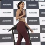 Ananya Panday Instagram – Had the most amazing time participating in the @skechersindia Community Goal Challenge in Delhi. The crowd was full of energy and together we completed 1000 kms and Skechers donated 100 shoes to an NGO. Delhi, you were great! until next time ❤️

#SkechersIndia @skechersgorunclub @dlfpromenade @skechersperformanceindia #ad