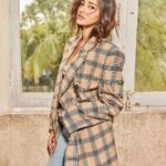 Ananya Panday Instagram - suiting myself 🤓 #DreamGirl2 25th August ❤️
