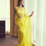 Ananya Panday Instagram - मुस्कुराइए की आप लखनऊ में हैं 😁 #DreamGirl2 25th August ❤️ Lucknow, Uttar Pradesh