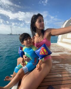 Ananya Panday Instagram - took the pink theme too seriously 🤭☀️