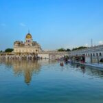 Ananya Panday Instagram - Waheguru Ji Ka Khalsa Waheguru Ji Ki Fateh 🤍🙏🏼 Sabr. Shukr. Simran. 🕊️ Bangla Sahib Gurdwara