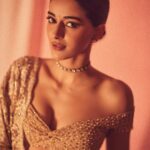 Ananya Panday Instagram - Sorry I couldn’t choose 😭😭😭 thank you @lokmat @amazonfashionin #LokmatMostStylish for the #MostStylishGlamIcon this is for my dream team who always make me feel like a dream girl 😇
