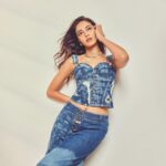 Ananya Panday Instagram - #DreamGirl2 is all yours 🤍 book tickets now!!! (Link in bio)
