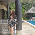 Angira Dhar Instagram - Chardonnay to 🐥…