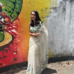 Anikha Instagram - fav time of the year.🪷🪷🪷 @arsignatureofficial PC: my girl @yours_poorna Kochi, India