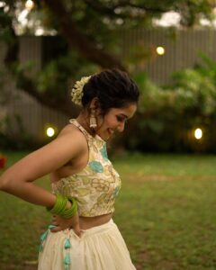 Anikha Instagram - 🌼🪷🌼 Styling : @amritha_lakshmi___ @styledby_al_ Photography : @yaami____ Mua : @sreegeshvasan_makeupartist Costume @padmanidhi_the_blouse_boutiqu Jewellery : @labroiche Location : @stay.dium