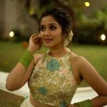Anikha Instagram - 🌼🪷🌼 Styling : @amritha_lakshmi___ @styledby_al_ Photography : @yaami____ Mua : @sreegeshvasan_makeupartist Costume @padmanidhi_the_blouse_boutiqu Jewellery : @labroiche Location : @stay.dium