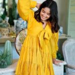 Anikha Instagram - pro tip -go to a home goods store and take pics 🫶🏽 @mehaka_kalarikkal @rijil_kl @makeup_by_rajisha @mahekdesigns @wudapple