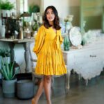 Anikha Instagram - pro tip -go to a home goods store and take pics 🫶🏽 @mehaka_kalarikkal @rijil_kl @makeup_by_rajisha @mahekdesigns @wudapple